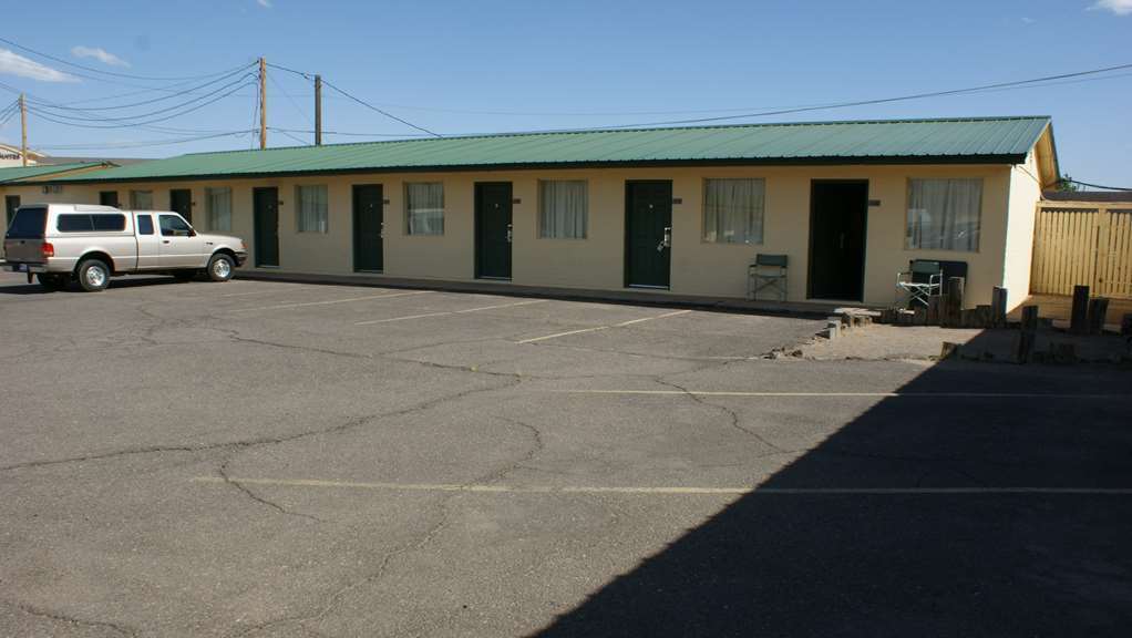 Hwy Express Inn And Suites Thatcher Eksteriør billede